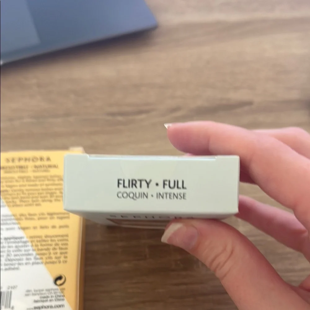Sephora Irresistible and Flirty Lash Duo - Black